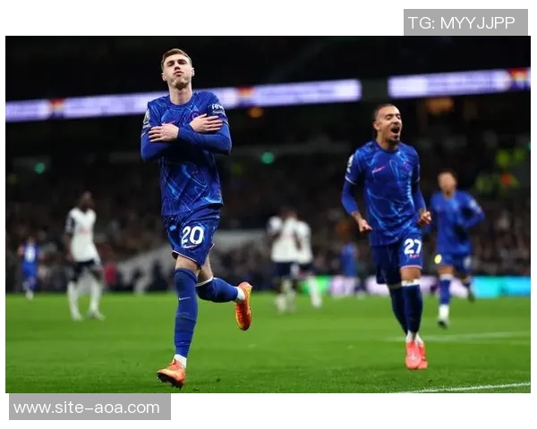 曼市双雄领跑塞梅尼奥争夺战切尔西强势加入竞争激烈局面